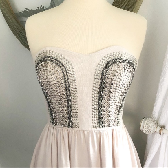 KEEPSAKE Cameo Set The Mood Strapless Dress Beige - Picture 3 of 8